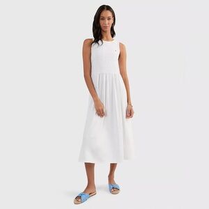 NWT Tommy Hilfiger Sleeveless Smocked Dress
